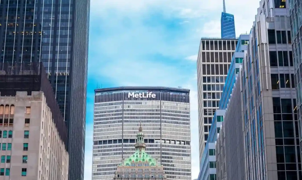 Siguler Guff private equity fundraising representing its record $3 billion small buyout strategy targeting U.S. lower-middle-market companies